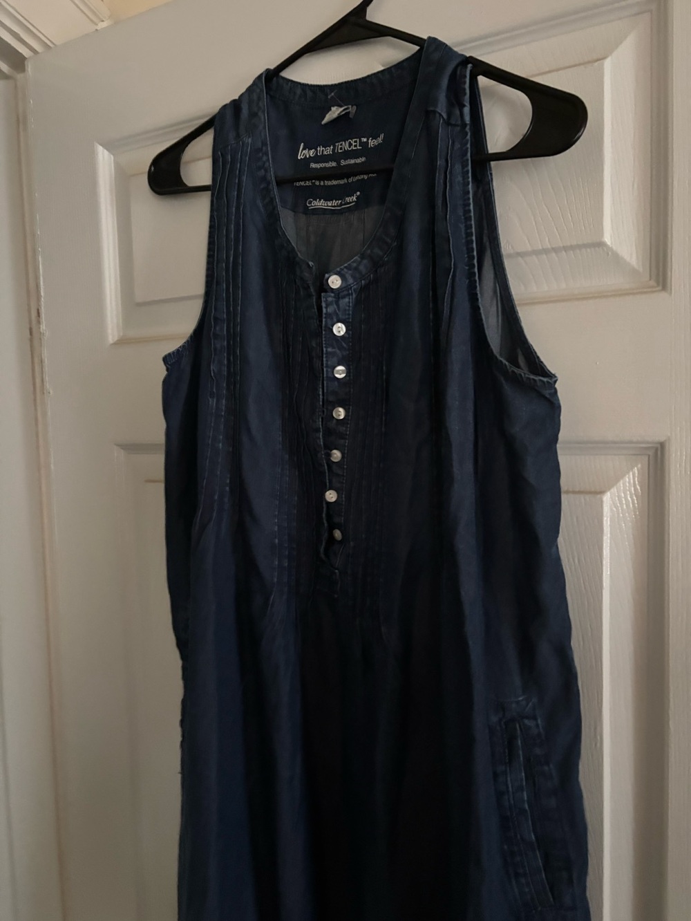 Coldwater Creek women’s
Sleeveless Indigo romper
